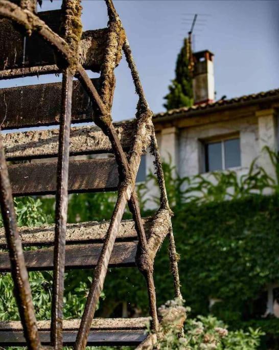 La Loge Familiale: 110M2, Place Rose Goudard, Ac LʼIsle-sur-la-Sorgue Buitenkant foto