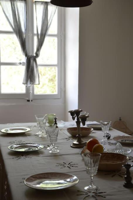 La Loge Familiale: 110M2, Place Rose Goudard, Ac LʼIsle-sur-la-Sorgue Buitenkant foto