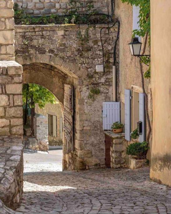 La Loge Familiale: 110M2, Place Rose Goudard, Ac LʼIsle-sur-la-Sorgue Buitenkant foto